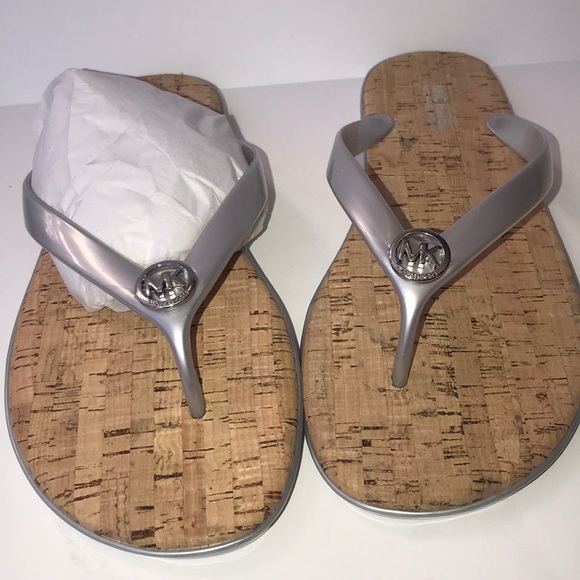 NIB Michael Kors MK Jellys Flip Flops in silver - Picture 1 of 7